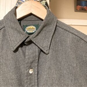 Vintage Cabela’s Cotton Chamois Grey Outdoor Button Down Longsleeve Shirt Medium